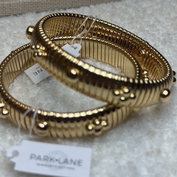 Park Lane Jewelry - Wilder Bracelet